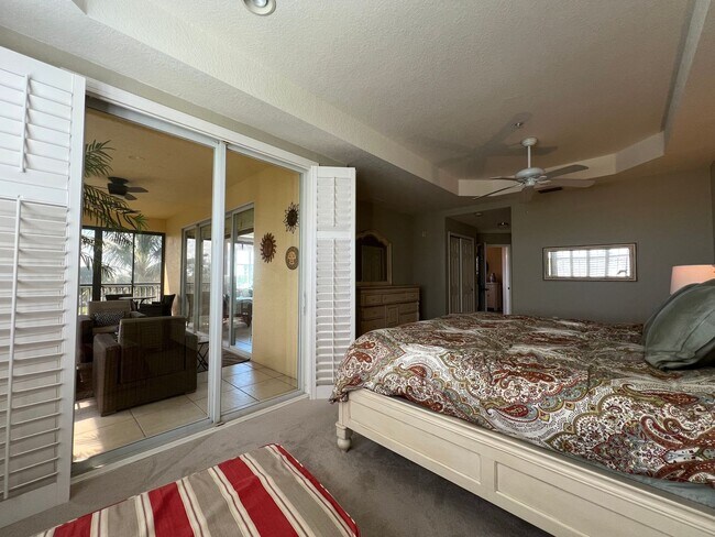 Building Photo - Furnished/Short Term Rental ** Available 5/1/26 ** 3 Bed/2 Bath Condo ** Punta Gorda ** $2,750/mo...