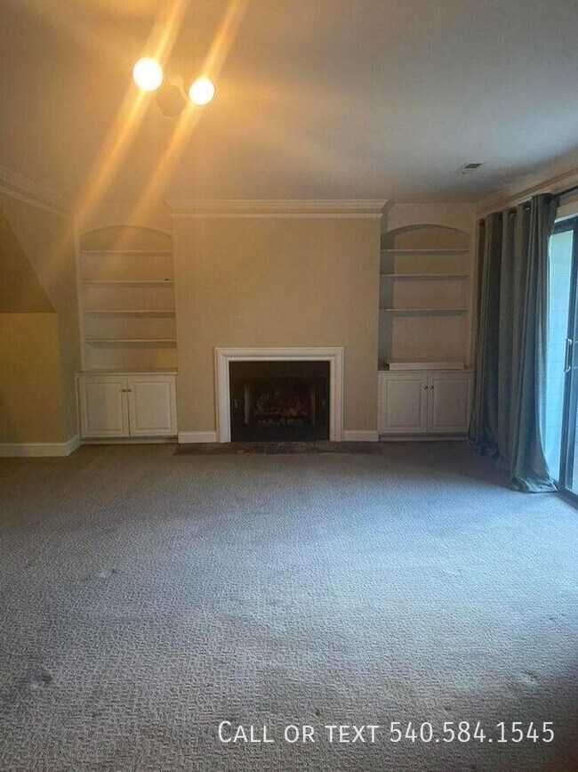 Building Photo - 4978 Hunting Hills Cir