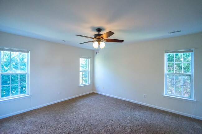 Building Photo - Pet-Friendly! Ballantyne/Blakeney, 4 bedroom-2.5 bath home on beautiful cul-de-sac lot