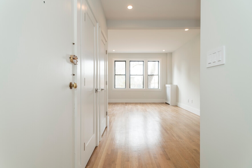 Building Photo - 12 Elko St