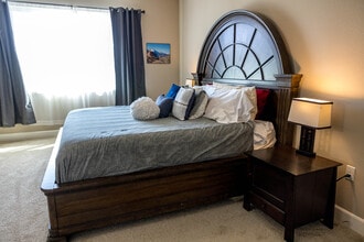 Building Photo - 617 Copper Ridge Way