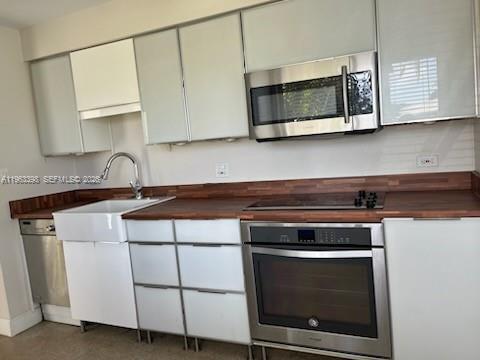 Building Photo - 1413 NE 21st St