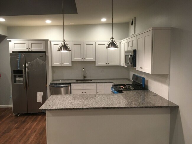 Building Photo - Oversized 3BR/3BA Luxury Home in Wooster S...