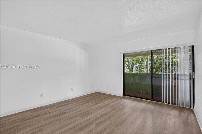 Building Photo - 7420 SW 59th Ave