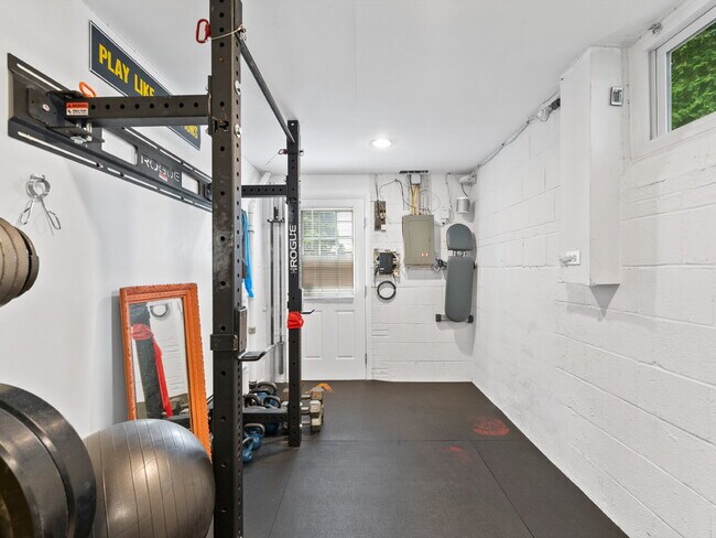 Building Photo - Beautifully Updated Home with Modern Comforts