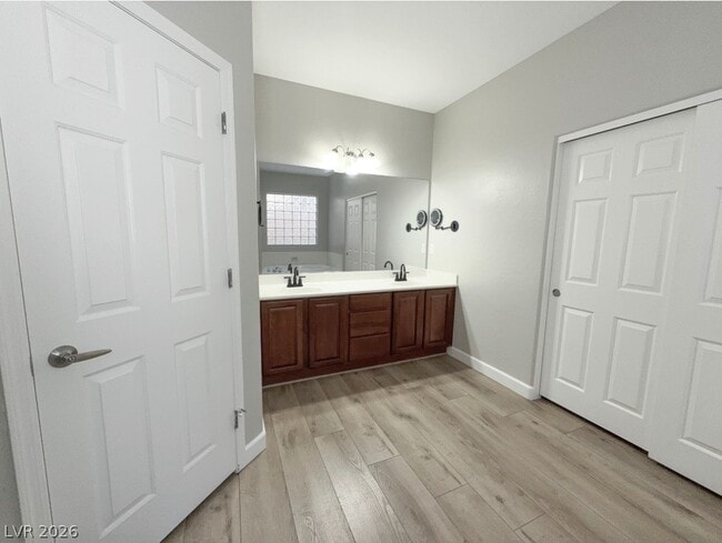 Building Photo - 2213 Bon Papa Ct