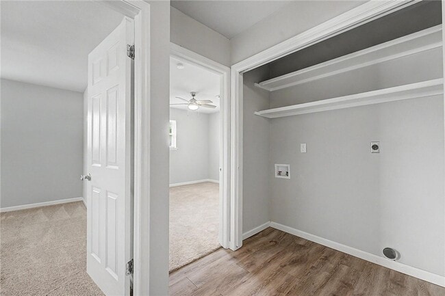 Building Photo - 1404 W Pine St