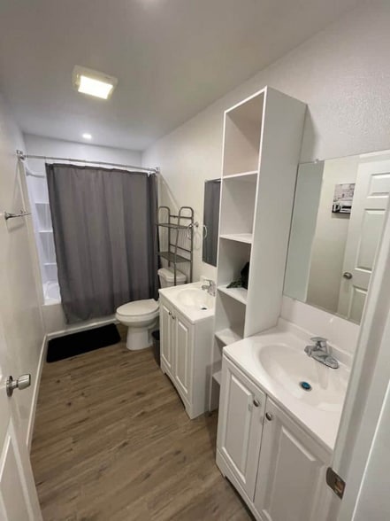 Building Photo - 6613 Stoney Dr