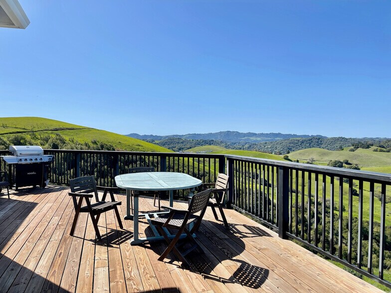 Building Photo - 109 Rancho de la Rosa