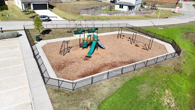 Building Photo - 1409 Mount Bassie Trl