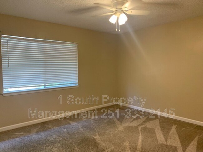 Building Photo - 6527 Old Shell Rd