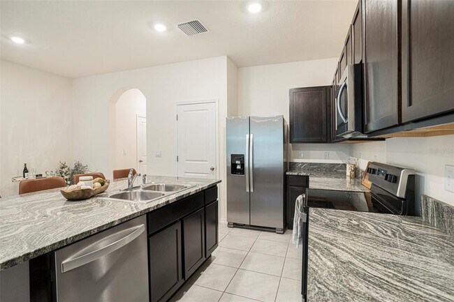 Building Photo - 32803 Pez Landing Ln