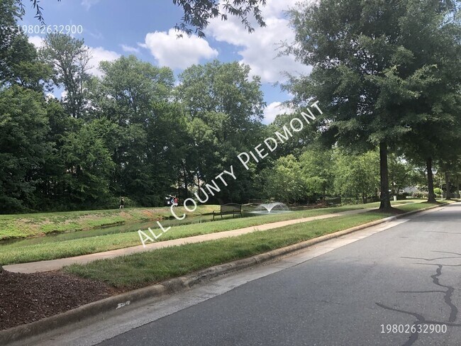Building Photo - 5119 Alysheba Dr