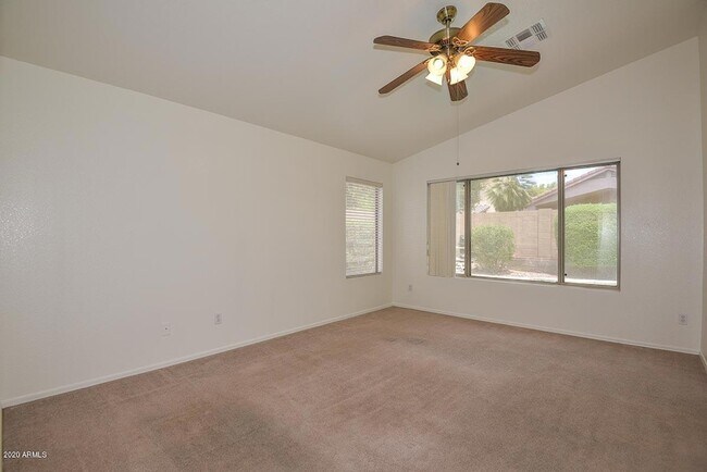 Building Photo - 7472 W Potter Dr