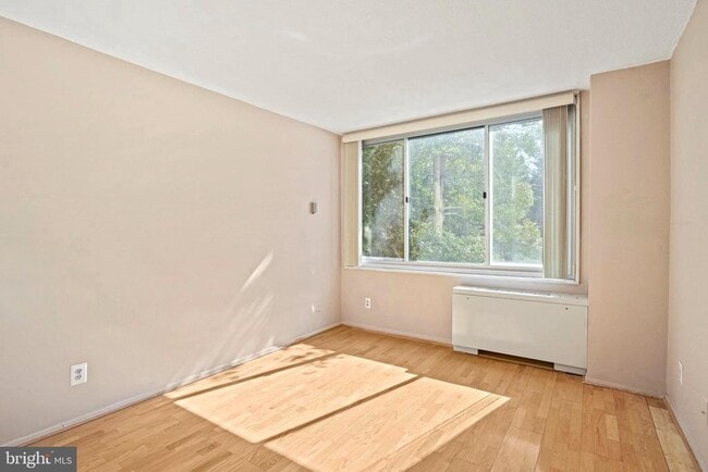 Building Photo - 11801 Rockville Pike