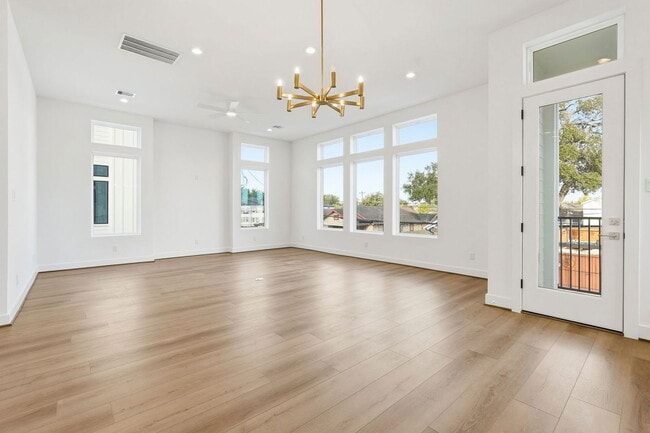 Building Photo - 3830 Wilmer St