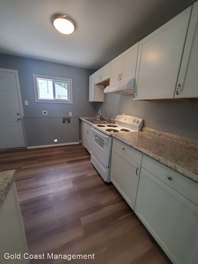 Building Photo - 3 br, 1 bath House - 1709 Ace Place