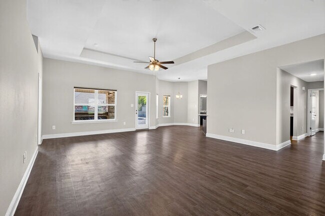 Building Photo - 15028 Emersyn Ln