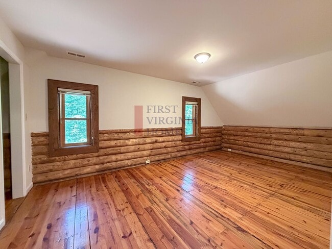 Building Photo - 3Bed/2Bath Lake Monticello Rental