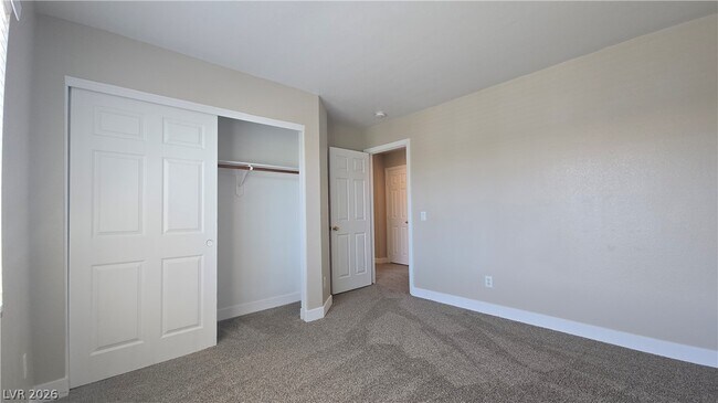 Building Photo - 808 E Rialto Hills Ave
