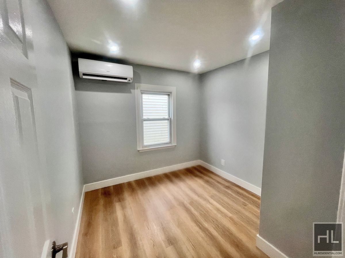 Building Photo - Woodland Ave, YONKERS