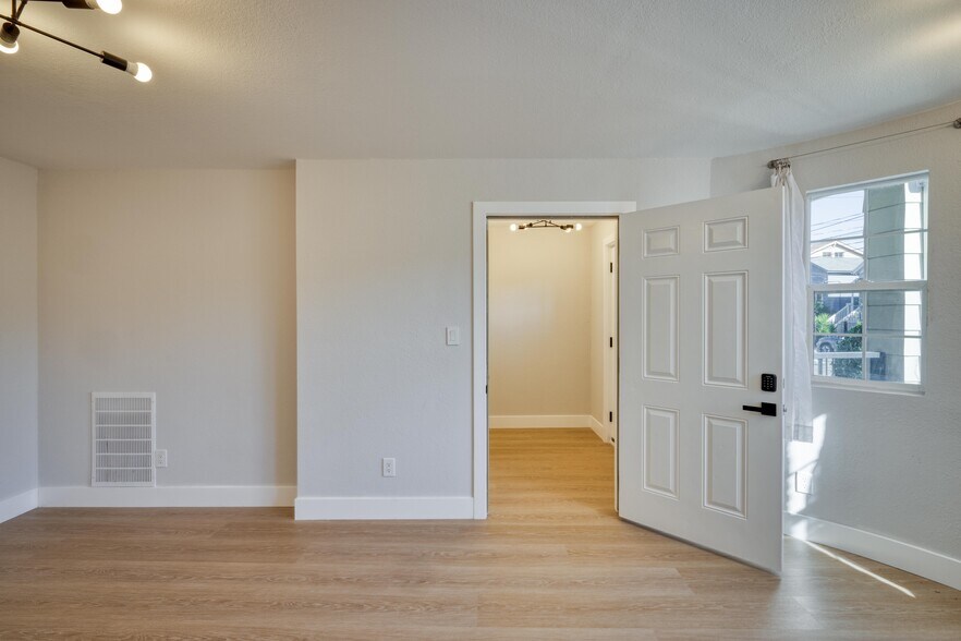 Building Photo - 2915 Filbert St