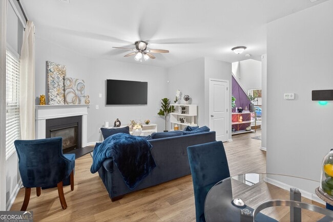 Building Photo - 3333 Cascade Parc Blvd SW