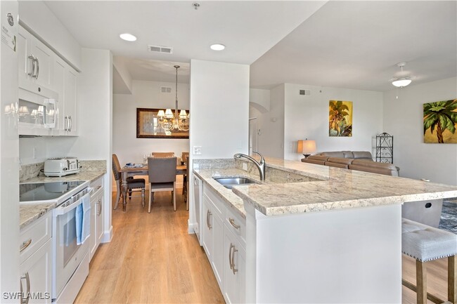 Building Photo - 9450 Highland Woods Blvd