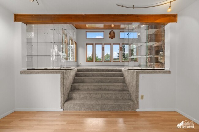 Building Photo - 4071 MacInnes Street