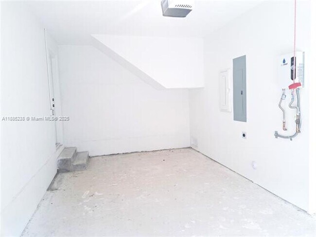 Building Photo - 1373 NW 1st St