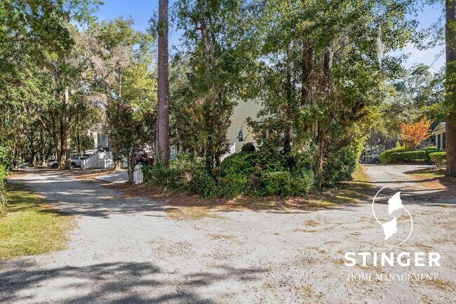 Building Photo - 130 Bartram Dr