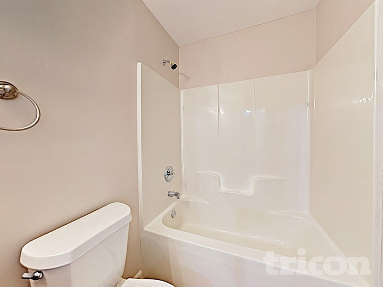 Building Photo - 8927 McAdam Way