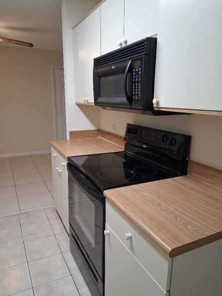 101 Bent Tree Kitchen - 101 Bent Tree Dr