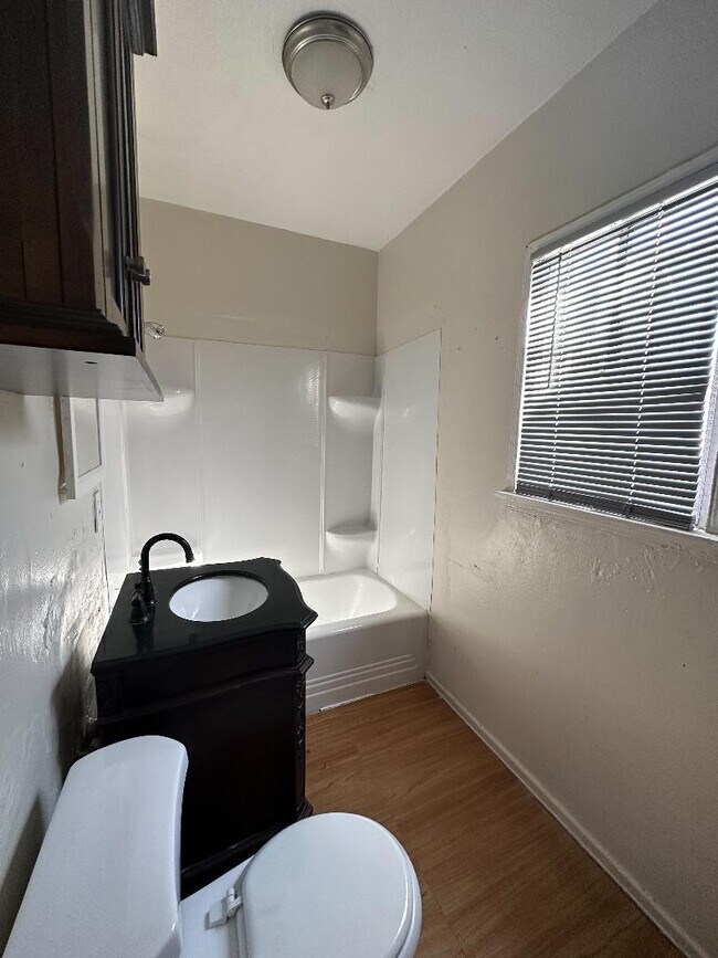 Bathroom - 3334 E 8th St