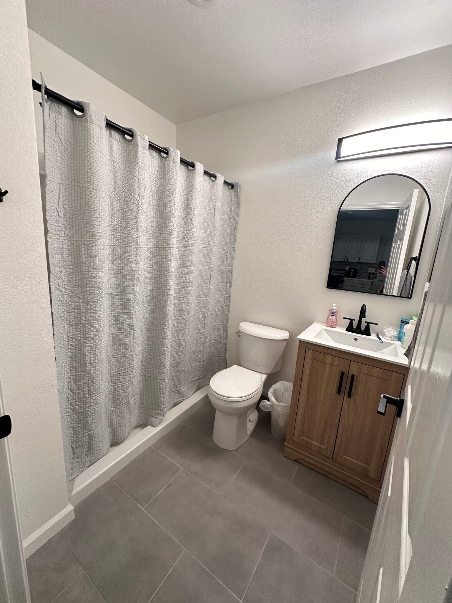 Building Photo - 240 Sunny Halo Ct