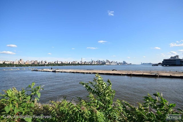 Building Photo - 3514 City Pl