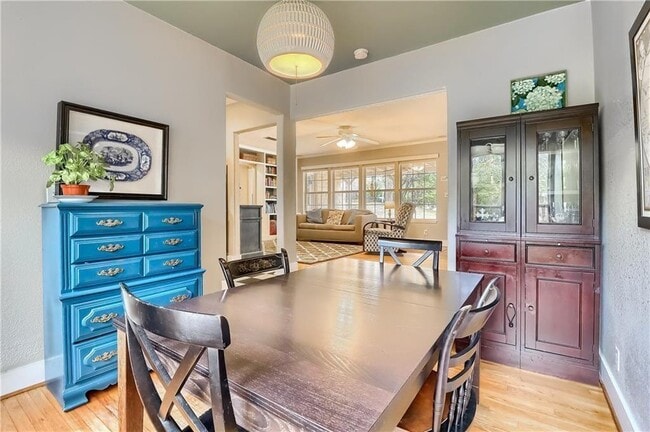 Building Photo - 1504 Hillmont St