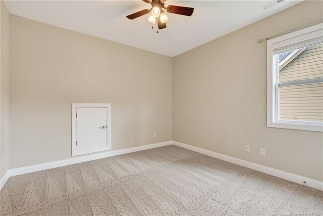 Building Photo - 95 Valley Brook Ln
