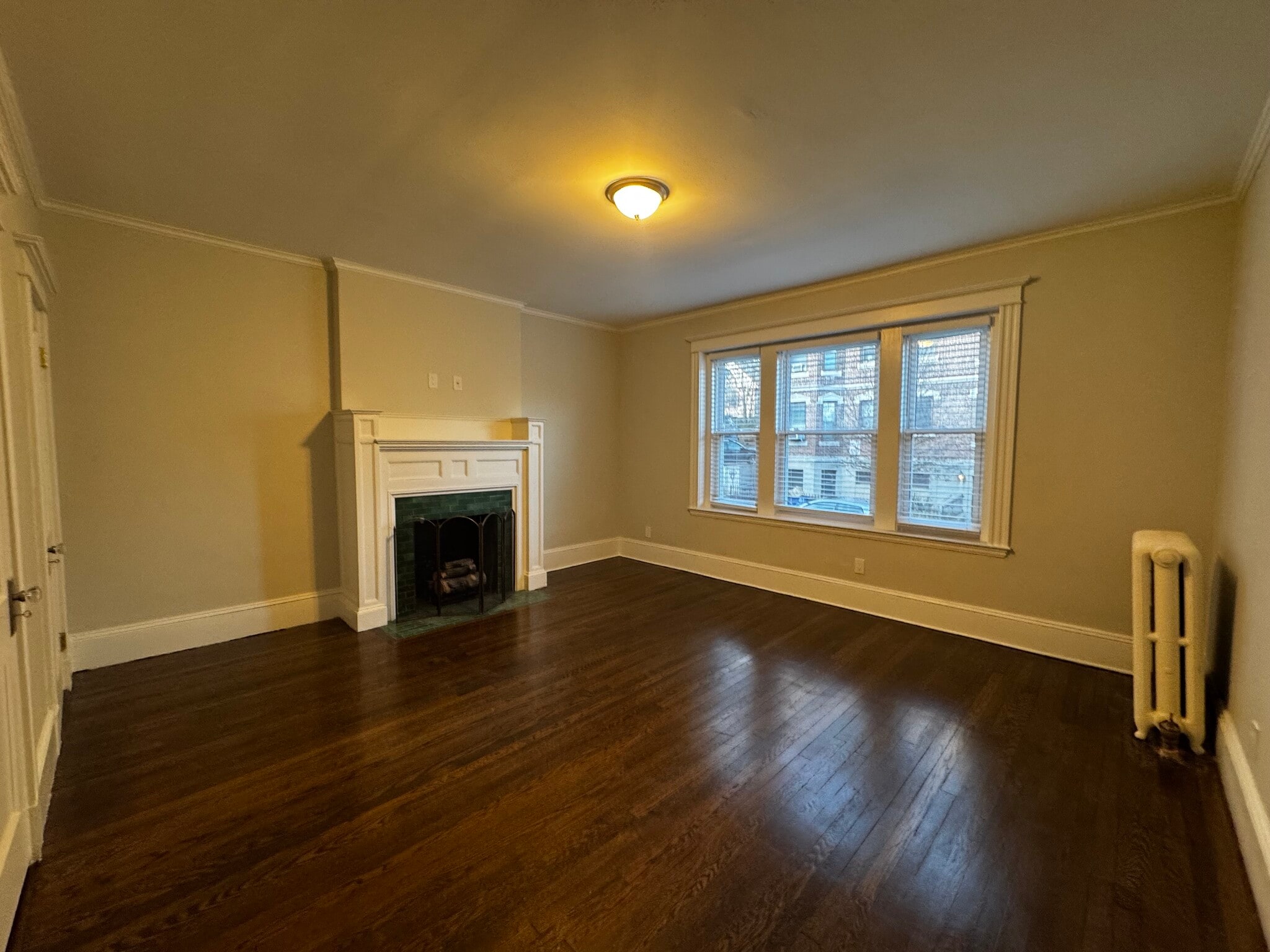 Building Photo - 6 Radcliffe Rd