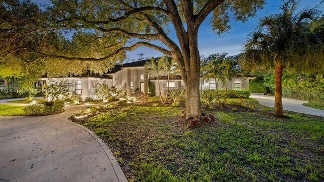 Building Photo - 5831 NW 81st Terrace