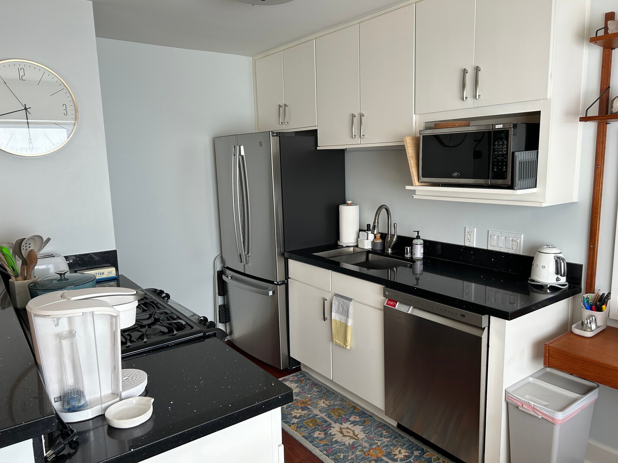 Kitchen - 3907 Georgia St