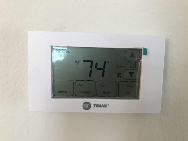 Building Photo - 3/2 Plus Den Located in Summerlake $2895