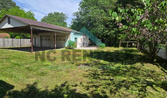 Building Photo - 113 3rd St