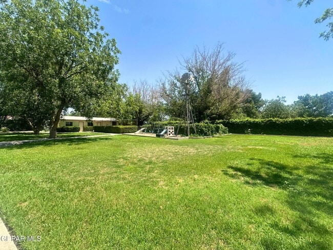 Building Photo - 1067 Villa Linda Way