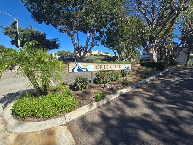 Building Photo - 2/2 Condo in Mira Mesa with Easy Freeway A...