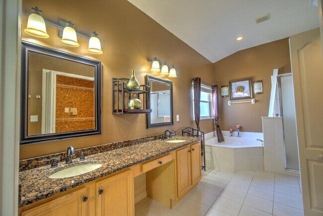 Building Photo - 1577 Cherry Ridge Dr