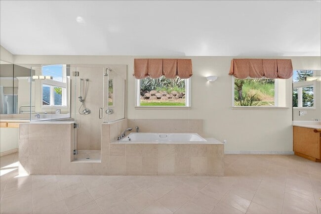 Building Photo - Gorgeous Executive Home Over Downtown Los Gatos