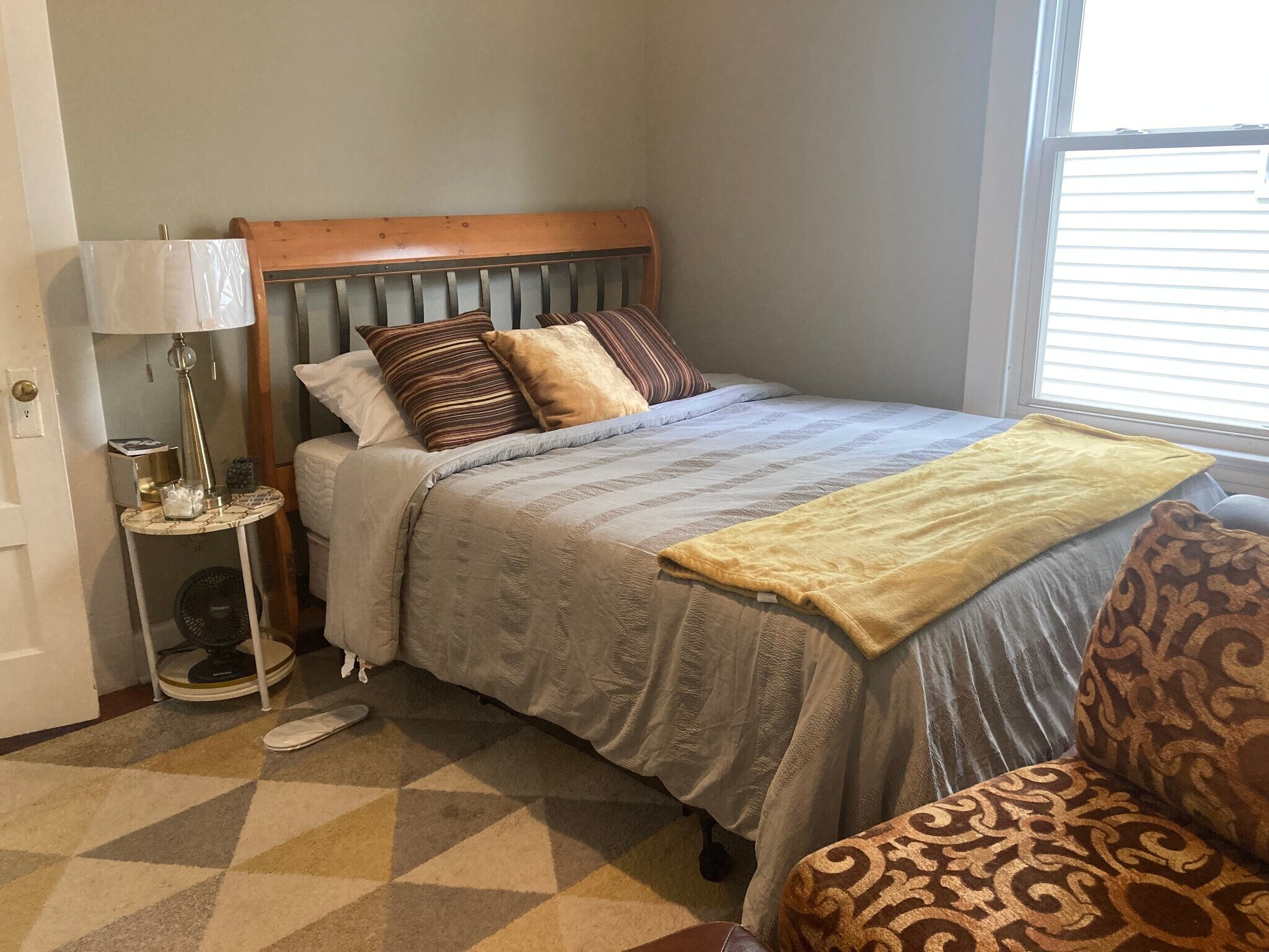 Building Photo - 1887 State St