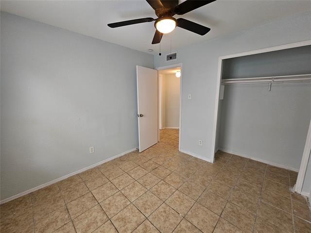 Building Photo - 2227 Nantucket Village Dr