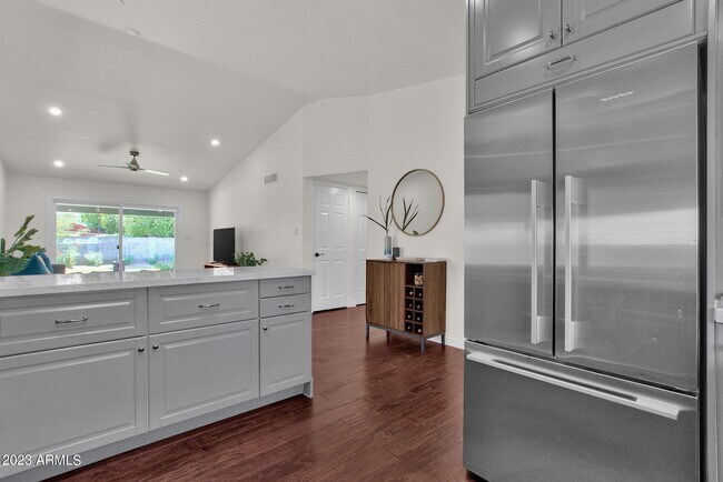 Building Photo - 6867 E Phelps Rd